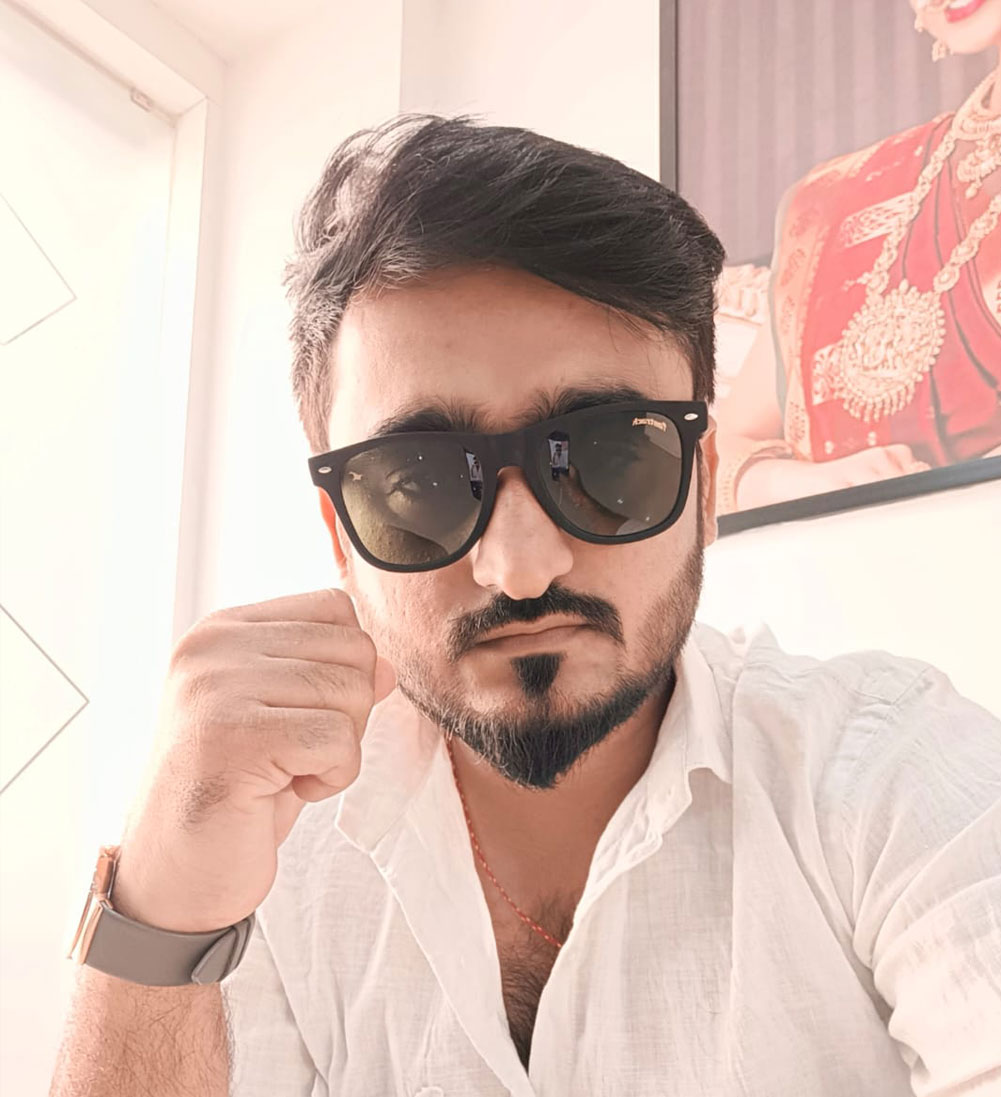 Deepak Singh Deepak Singh